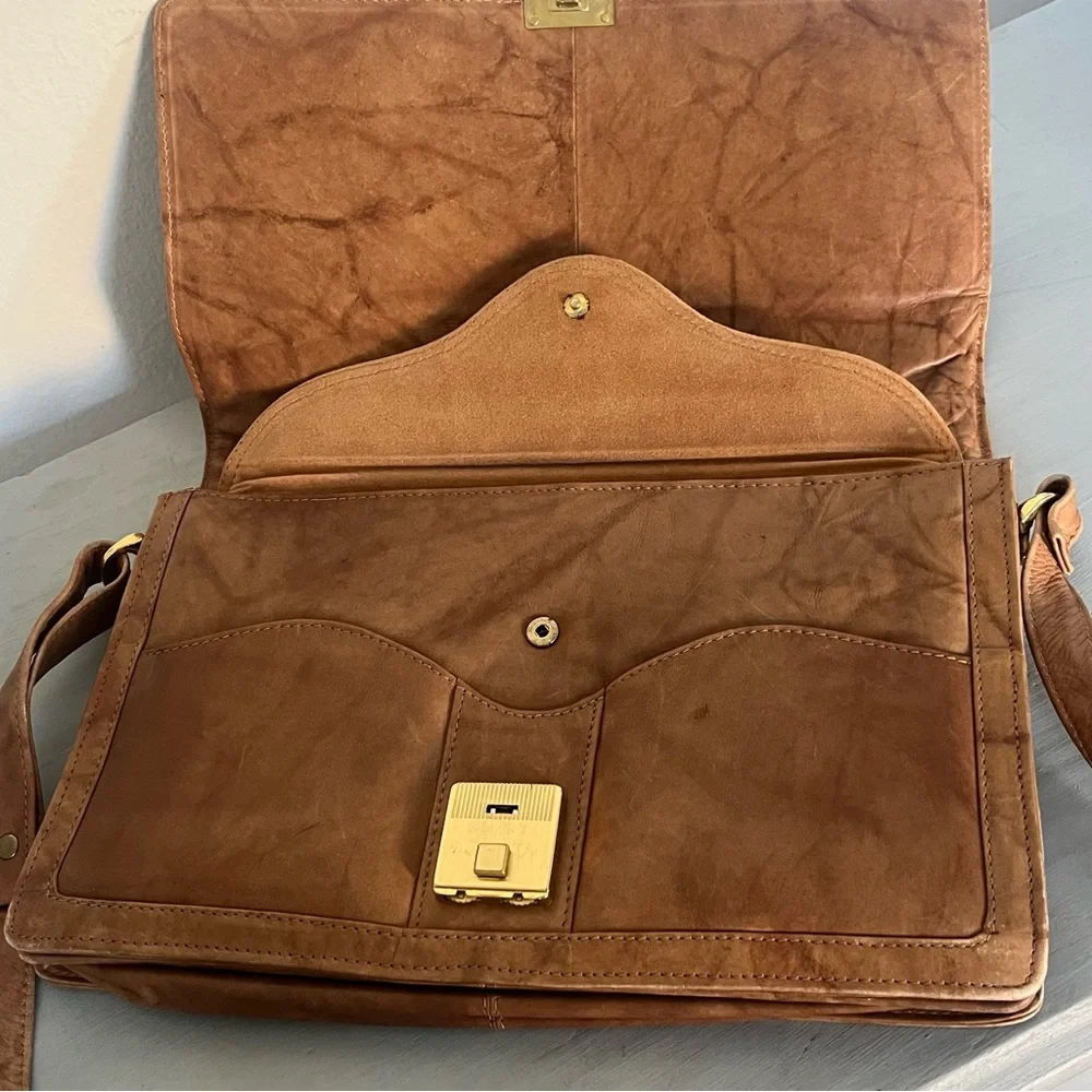 RARE Vintage AMIET Switzerland Leather Messenger Bag Swiss Combo Lock Key Clip